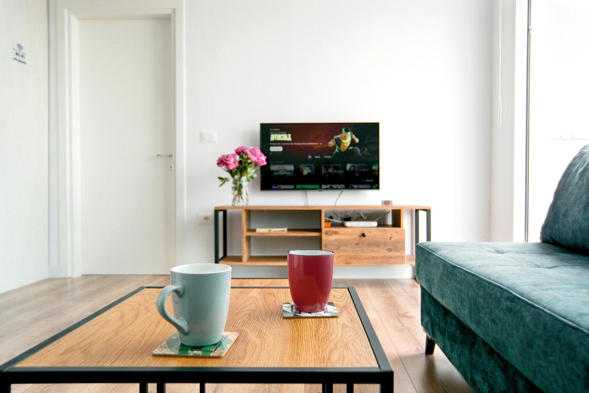 Urban Serenity City Skyline View Apartment 1 ティラナ エクステリア 写真